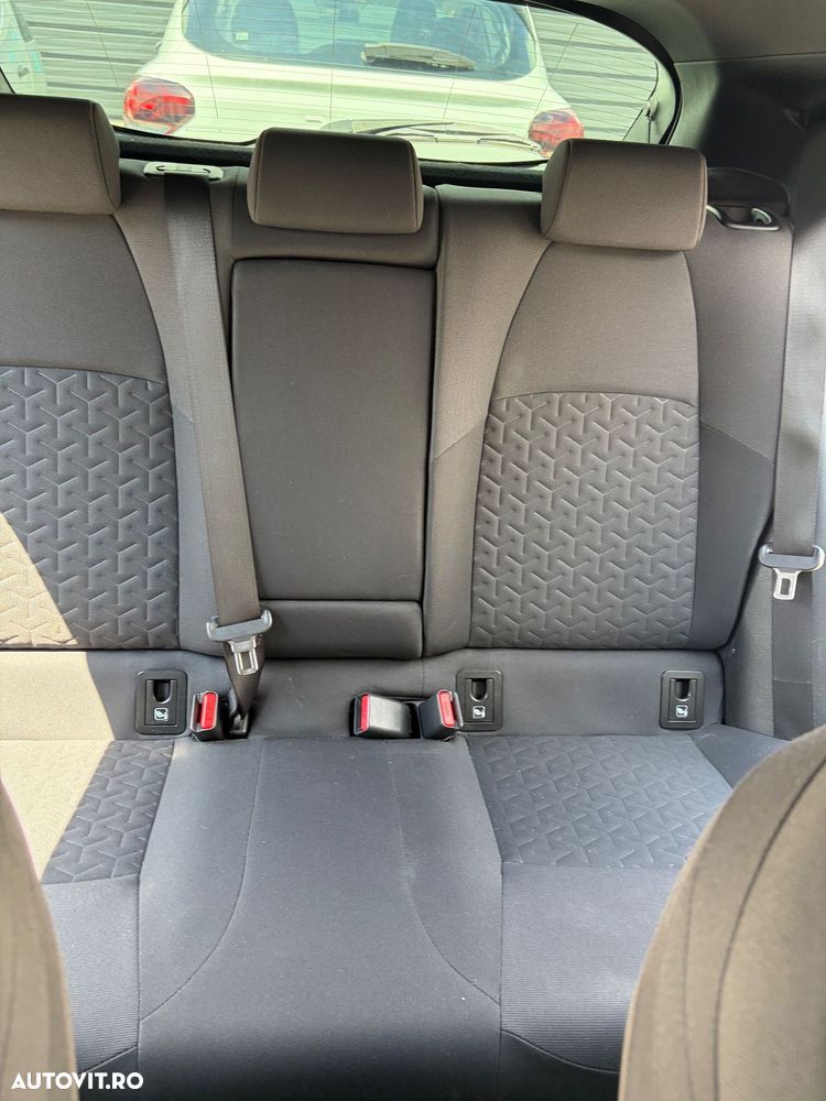 Toyota Corolla 1.8 HSD Dynamic - 16