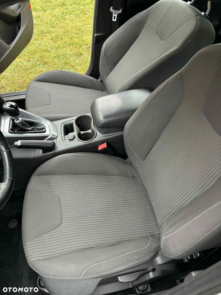 Ford Focus 1.6 TDCi Titanium - 8