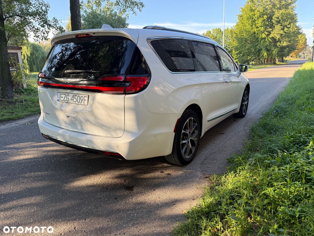 Chrysler Pacifica - 6