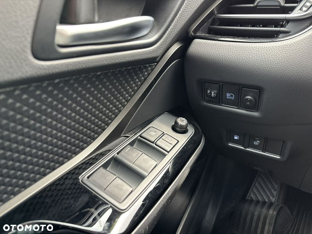 Toyota C-HR 1.8 Hybrid GPF Style - 28