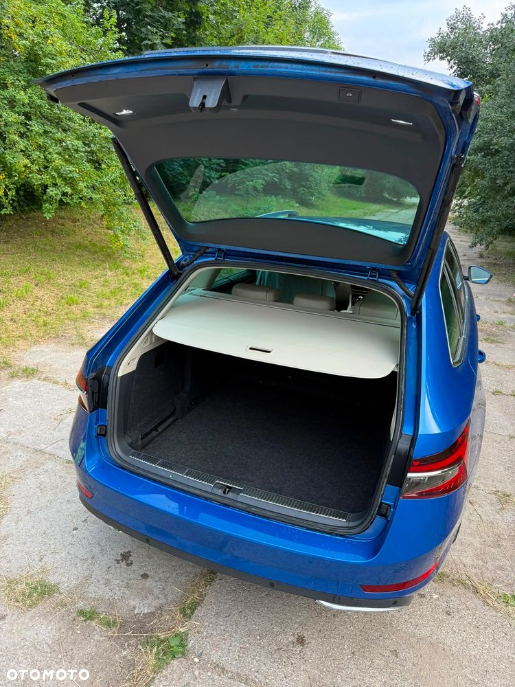 Skoda Superb 2.0 TDI SCR L&K DSG - 6