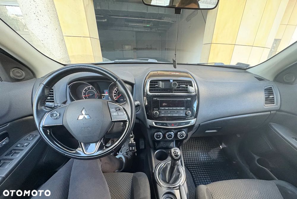 Mitsubishi ASX - 8