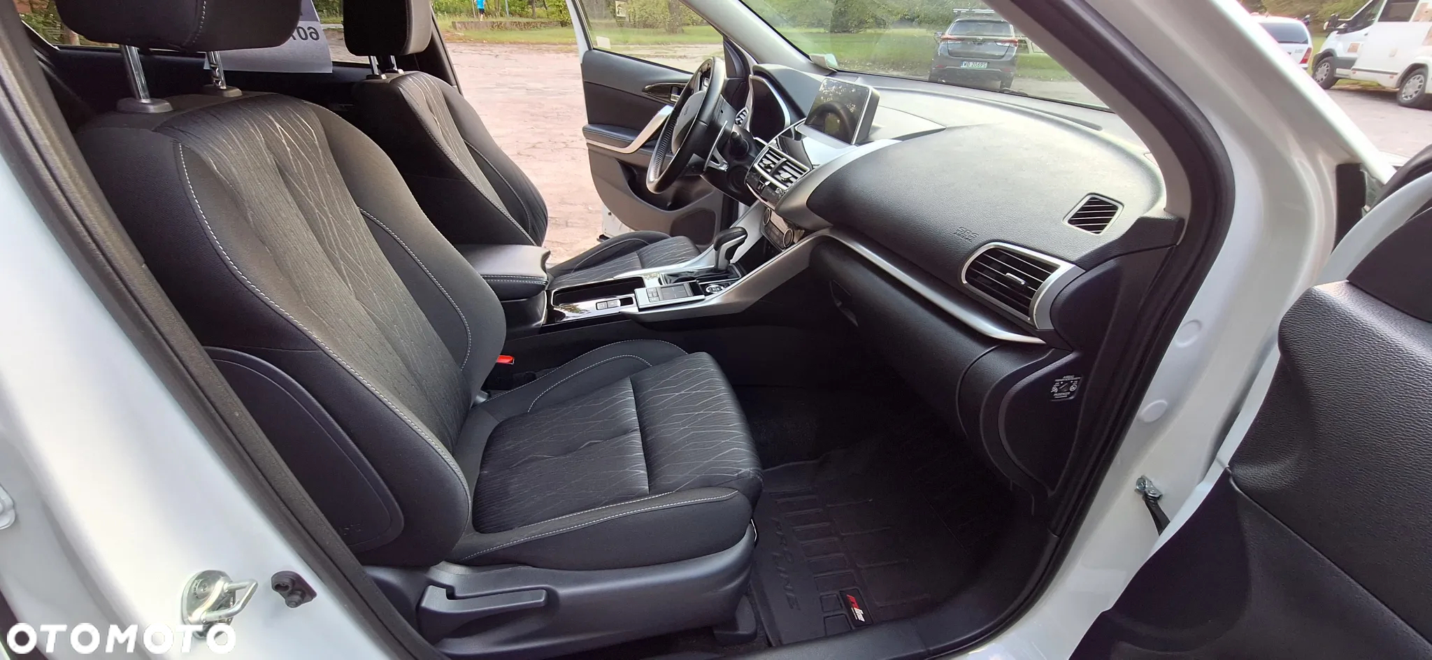 Mitsubishi Eclipse Cross 1.5 T Intense Plus CVT 4WD - 18