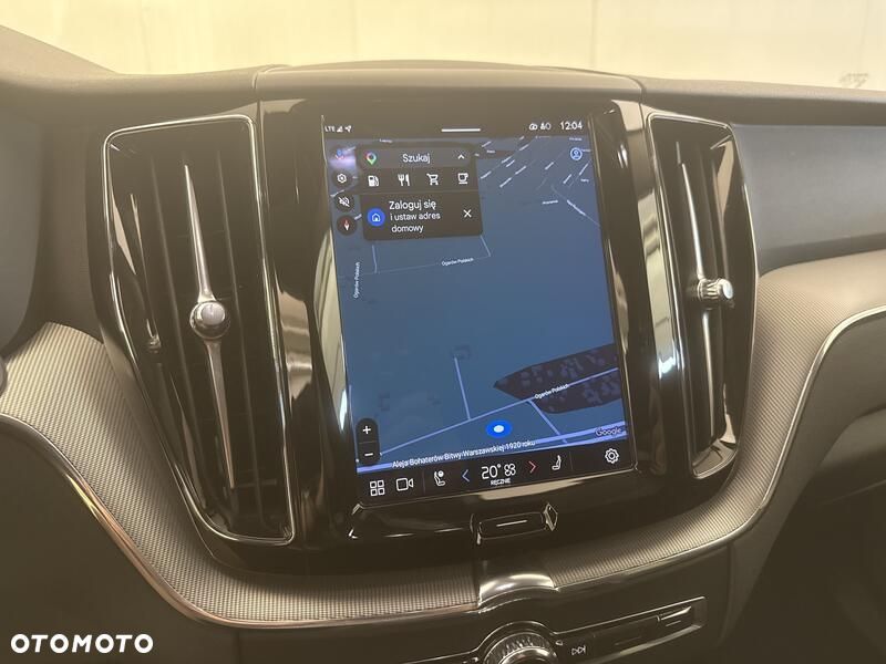 Volvo XC 60 B4 B Plus Dark - 23