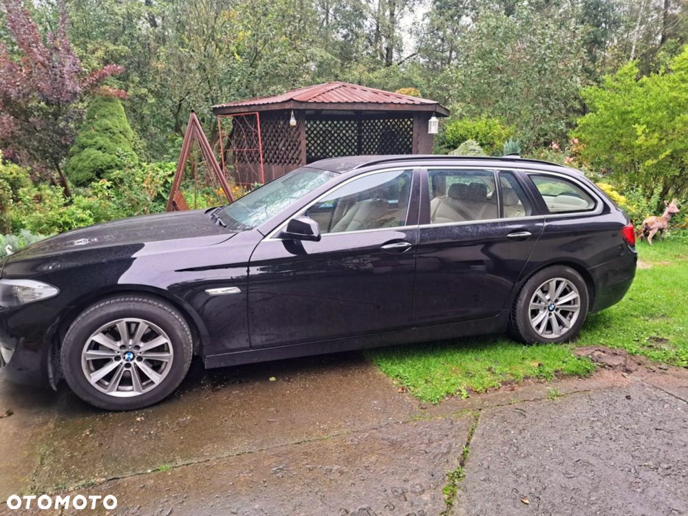 BMW Seria 5 520d Touring - 3