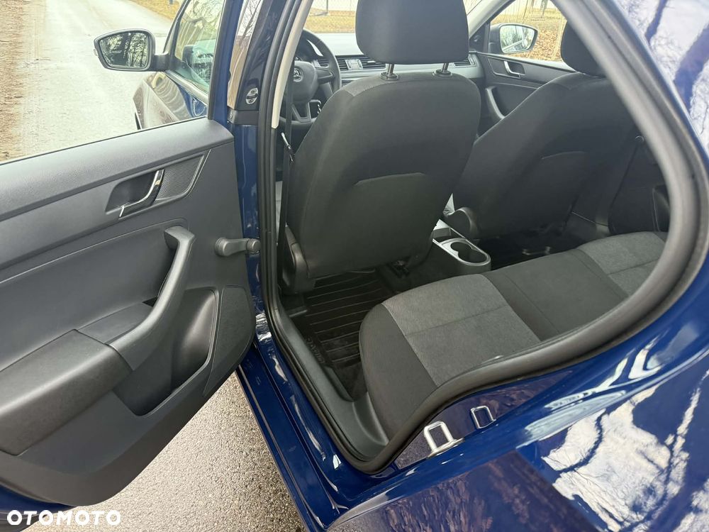 Skoda RAPID 1.2 TSI Active - 11
