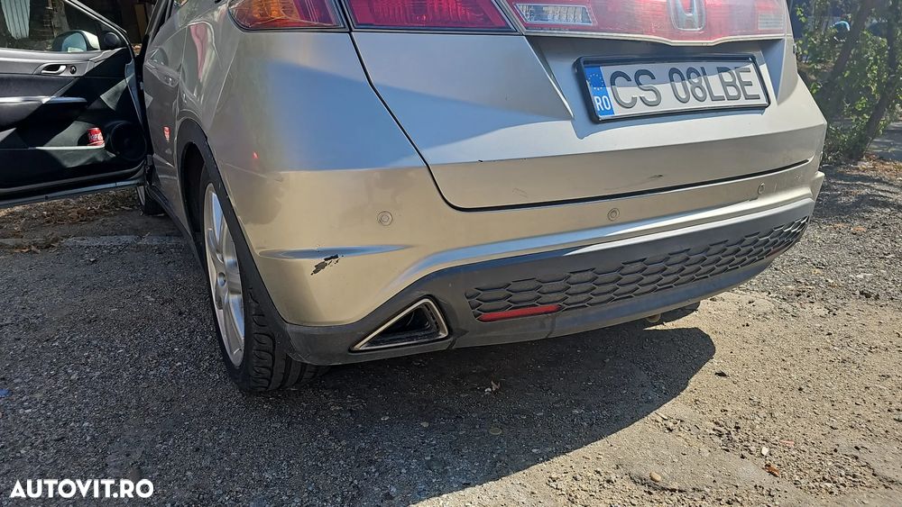 Honda Civic 1.8 SOHC i-VTEC MT Executive - 6