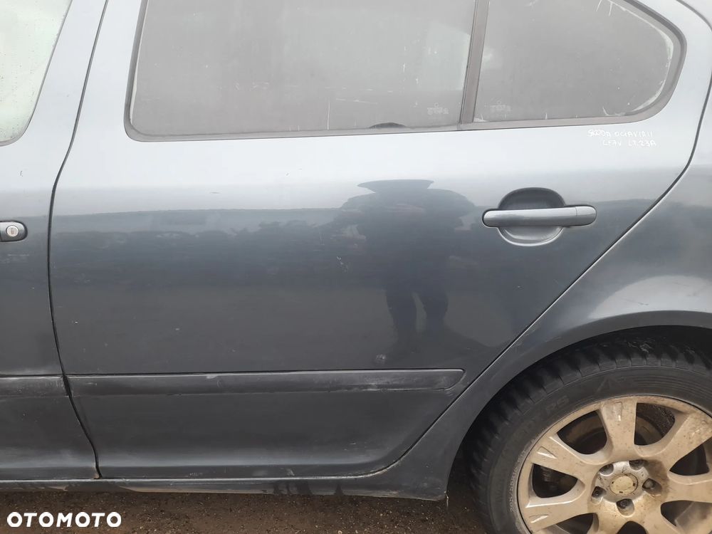 SKODA OCTAVIA II DRZWI LEWY TYŁ LEWE TYLNE LF7V 9901 SEDAN - 13