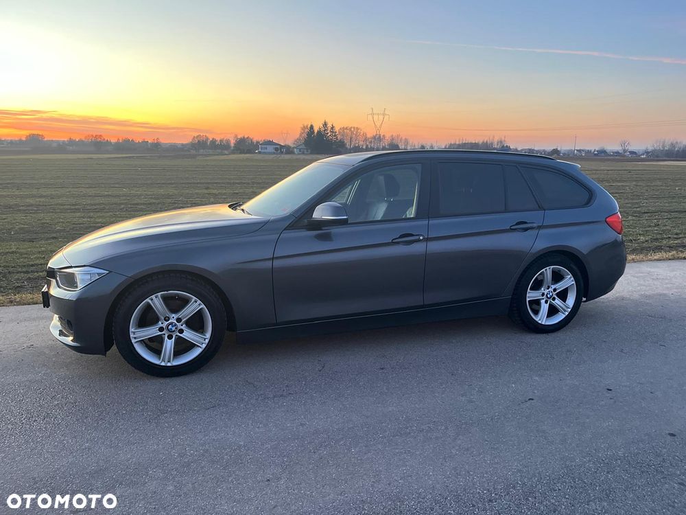 BMW Seria 3 320d Efficient Dynamics - 35