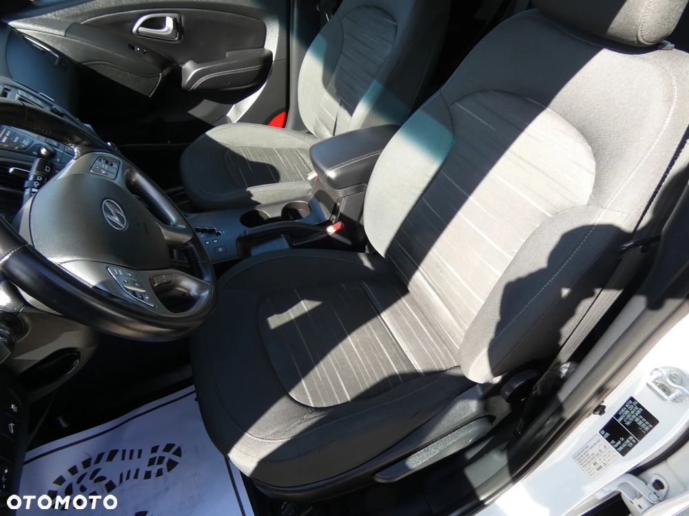 Hyundai ix35 2.0 2WD Automatik Trend - 17