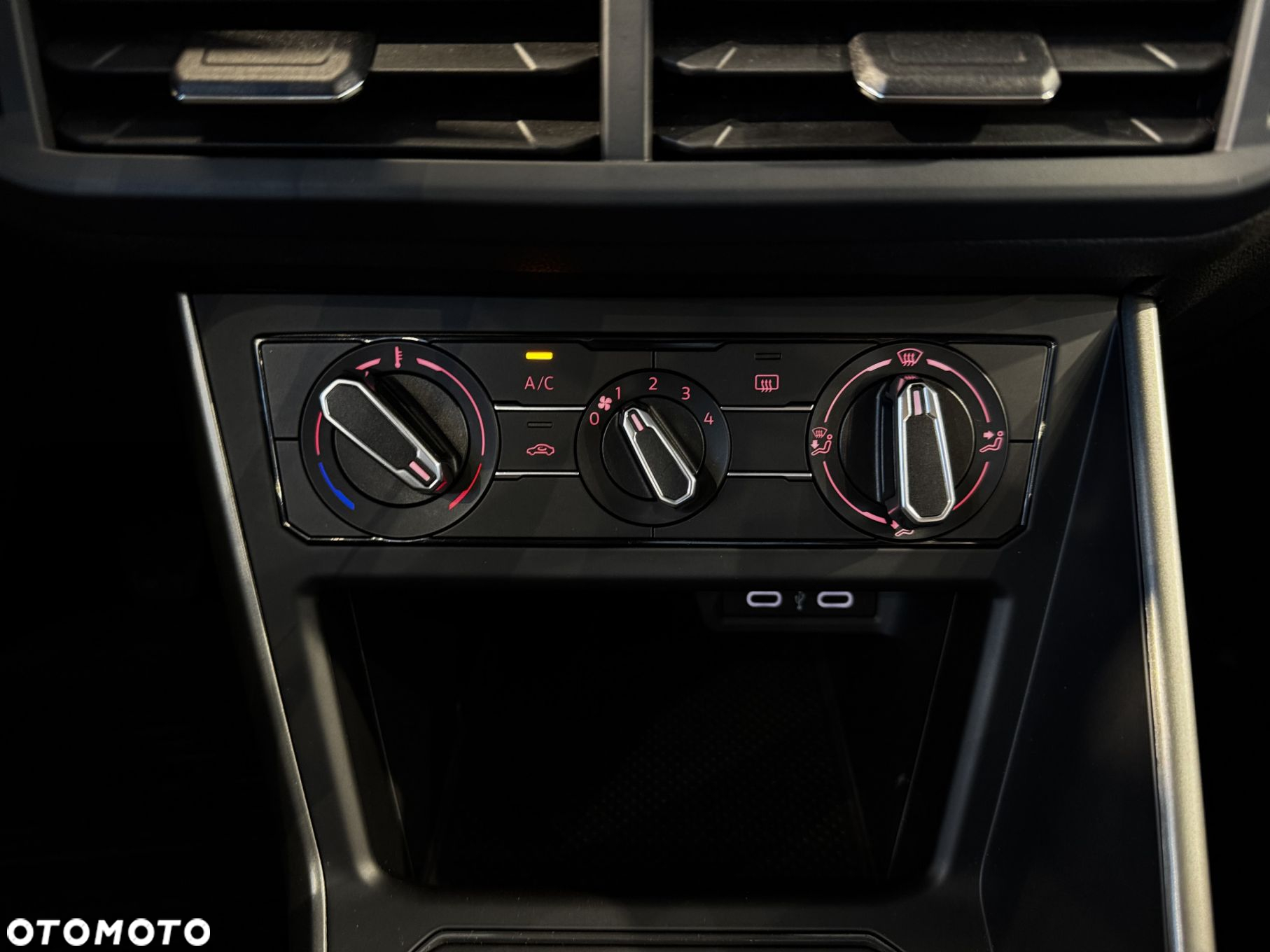 Volkswagen Polo - 23