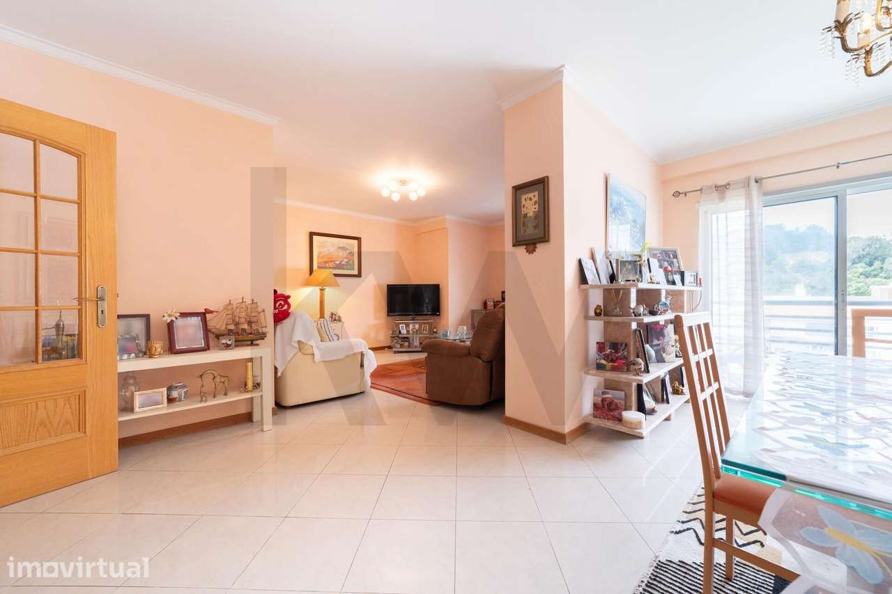 T3 com 150 m2, varanda e vista mar no centro de Albufeira - Grande imagem: 2/28