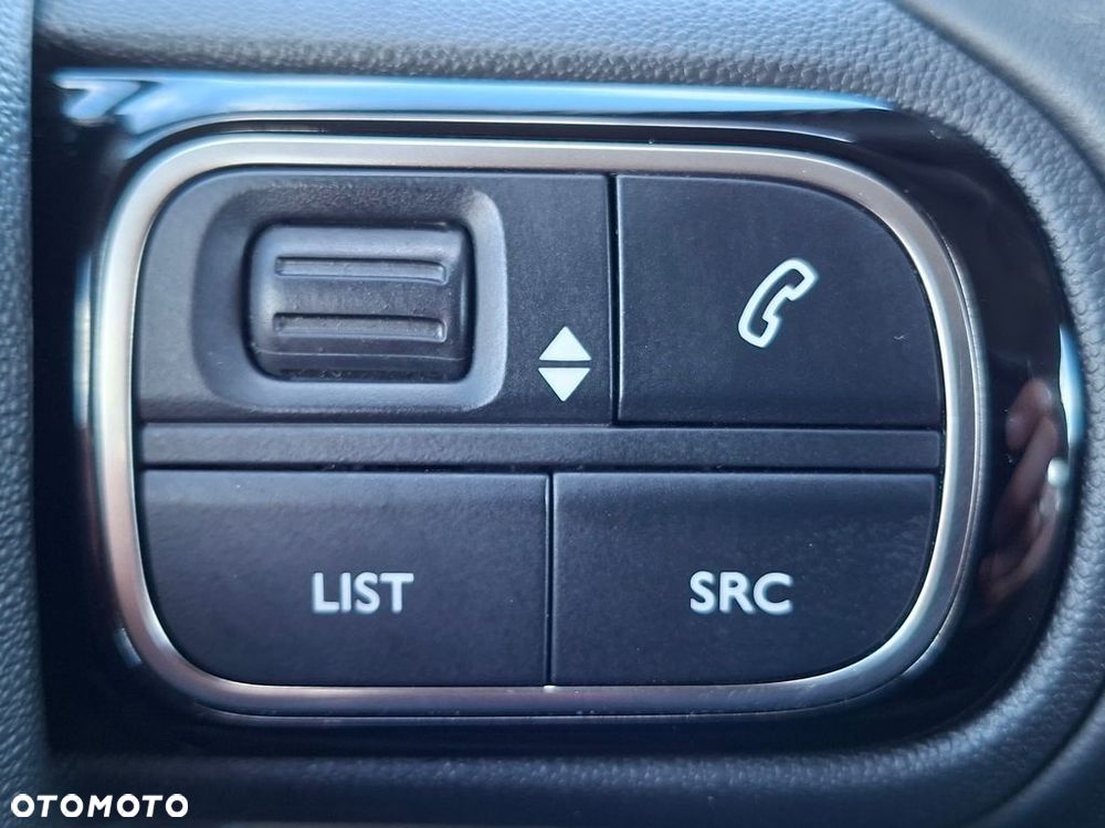 Citroën C3 1.2 PureTech Shine - 23