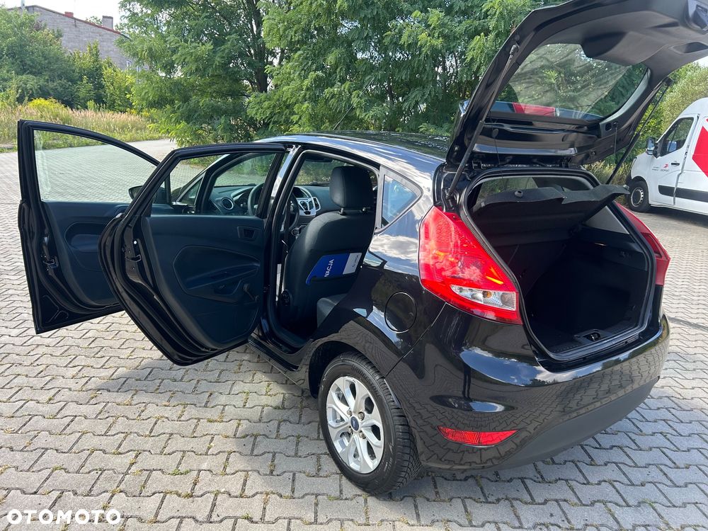 Ford Fiesta 1.25 Champions Edition - 21