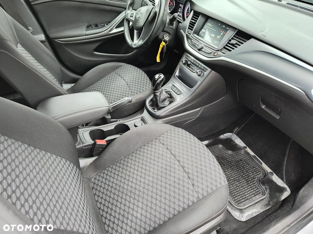 Opel Astra 1.6 CDTI Dynamic S&S - 11