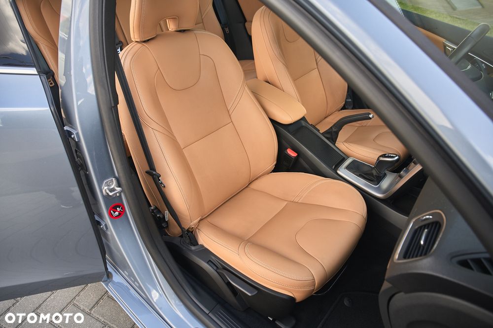Volvo V40 D2 Geartronic Inscription - 27