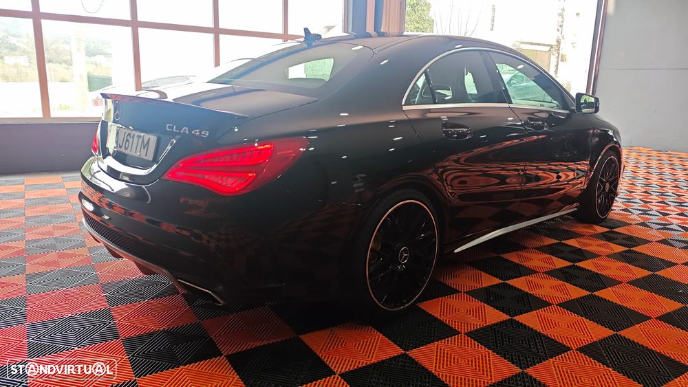 Mercedes-Benz CLA 45 AMG 4Matic Speedshift DCT 7G - 7