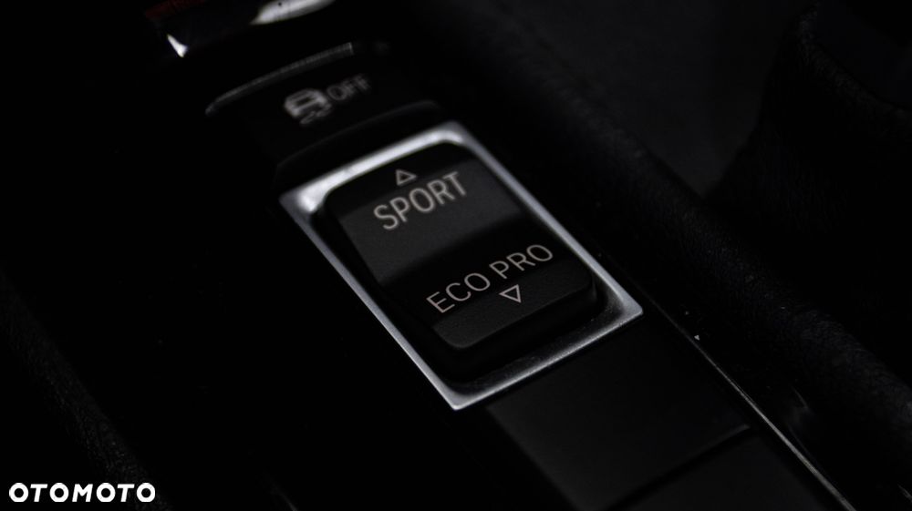 BMW X2 sDrive18i GPF Advantage - 17