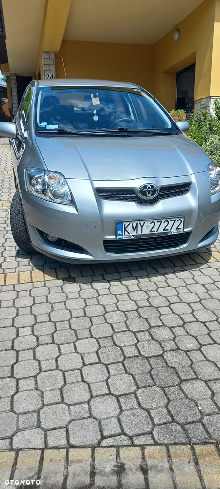 Toyota Auris - 1