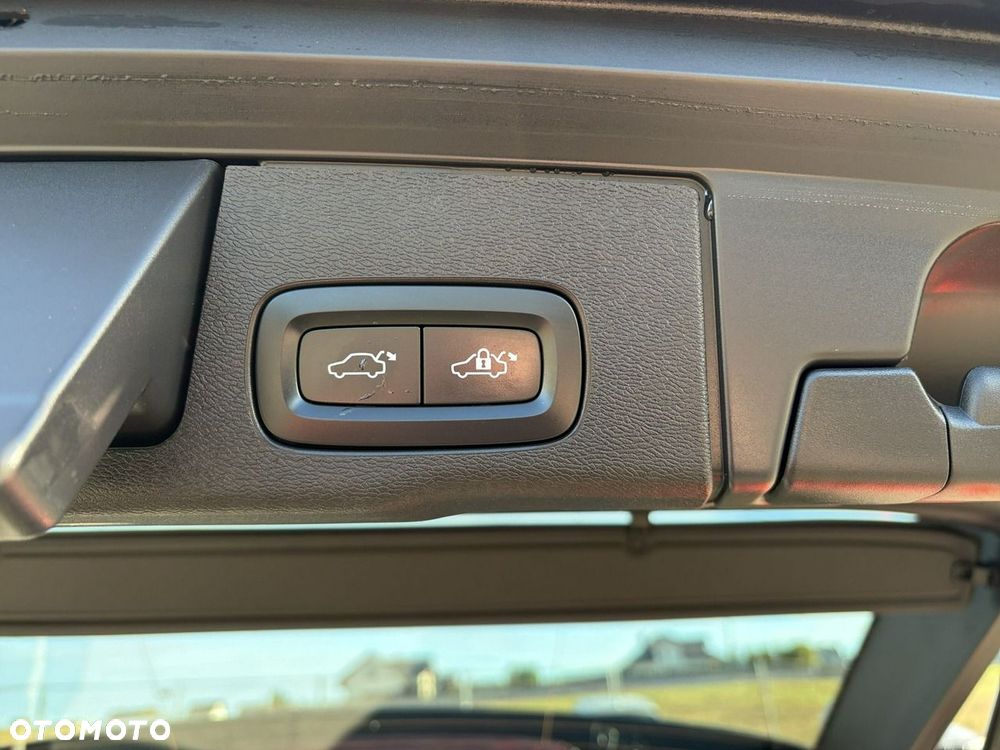 Volvo XC 60 B5 B AWD Plus Bright - 30