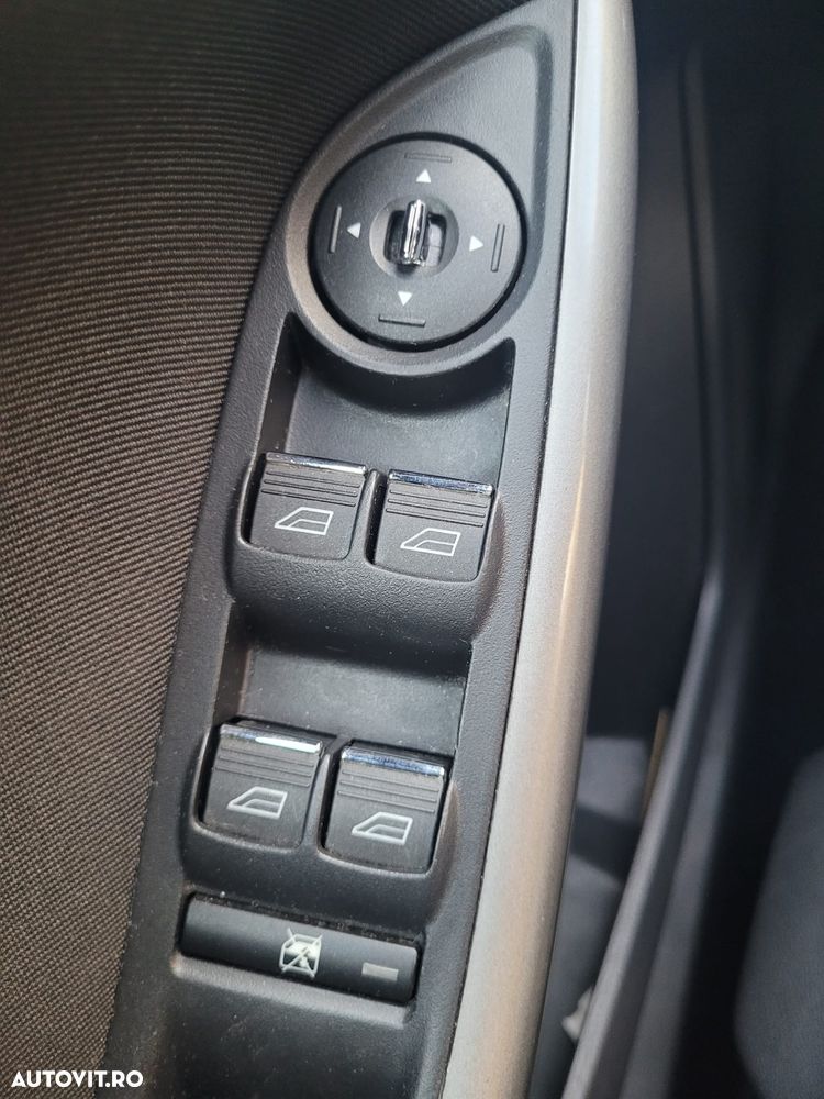 Ford Focus 1.6 TDCI DPF Start-Stopp-System Trend - 16
