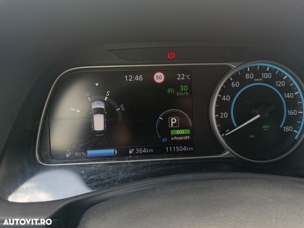 Nissan LEAF 62 kWh e+ N-Connecta - 9