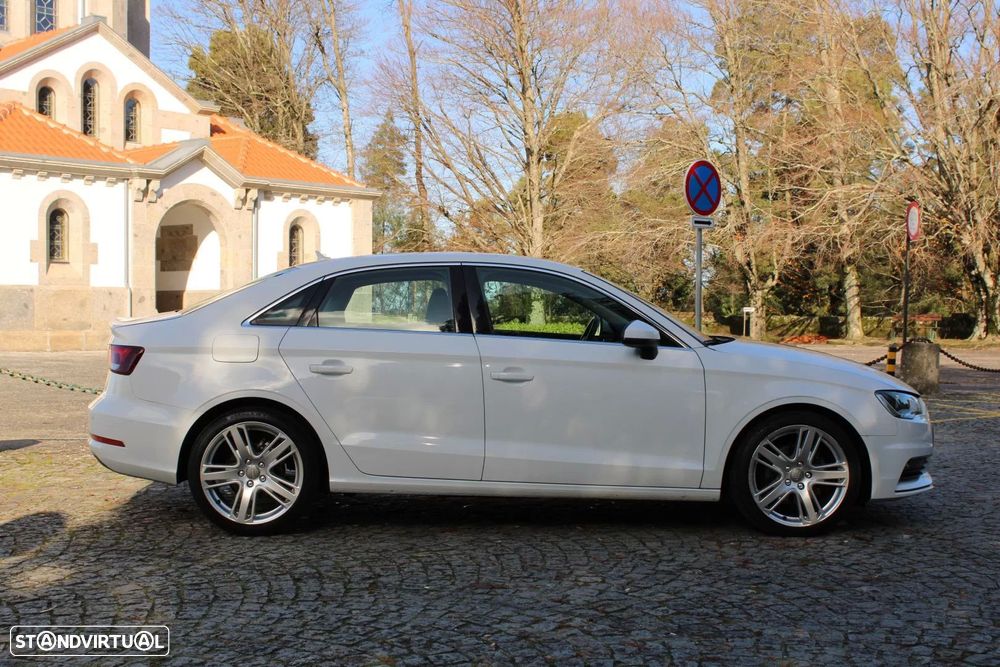 Audi A3 Limousine 1.6 TDI Business Line Attraction Ultra - 13