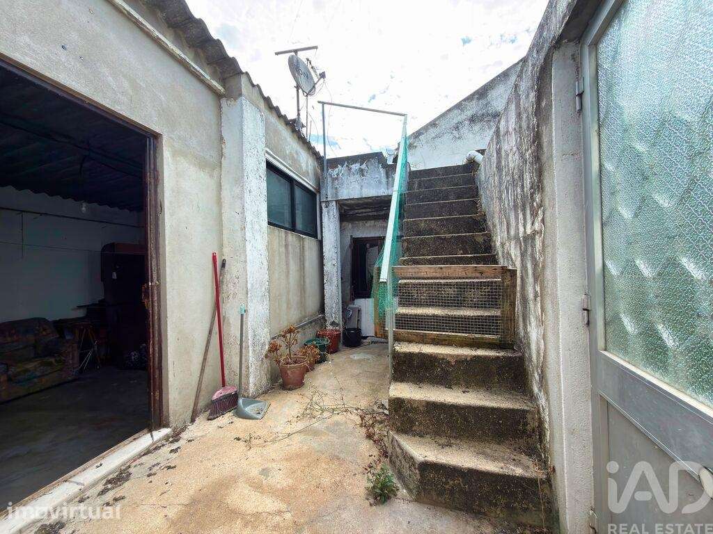 Moradia geminada T2 em Marrazes e Barosa - Grande imagem: 2/22