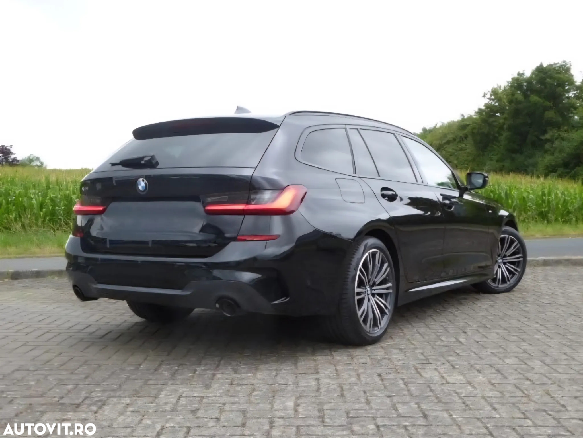 BMW Seria 3 320d Touring xDrive Aut. M Sport - 4