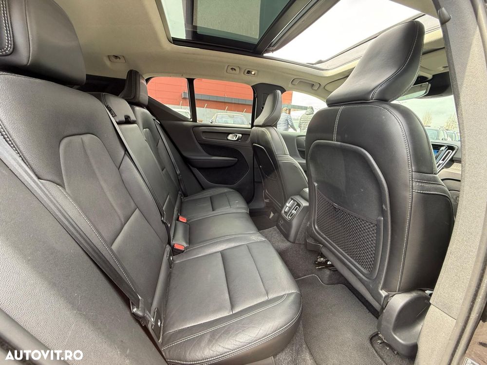 Volvo XC 40 Recharge T5 Twin Engine AT7 Inscription Expression - 13