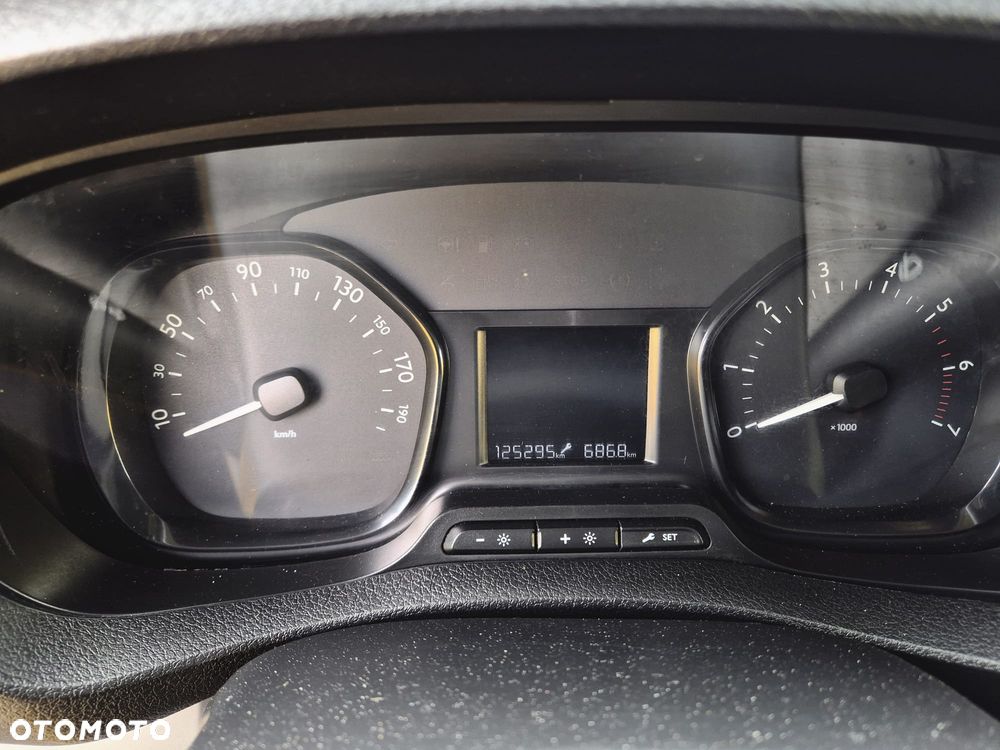 Peugeot Expert LONG 2.0 BLUE HDI 122KM - 12