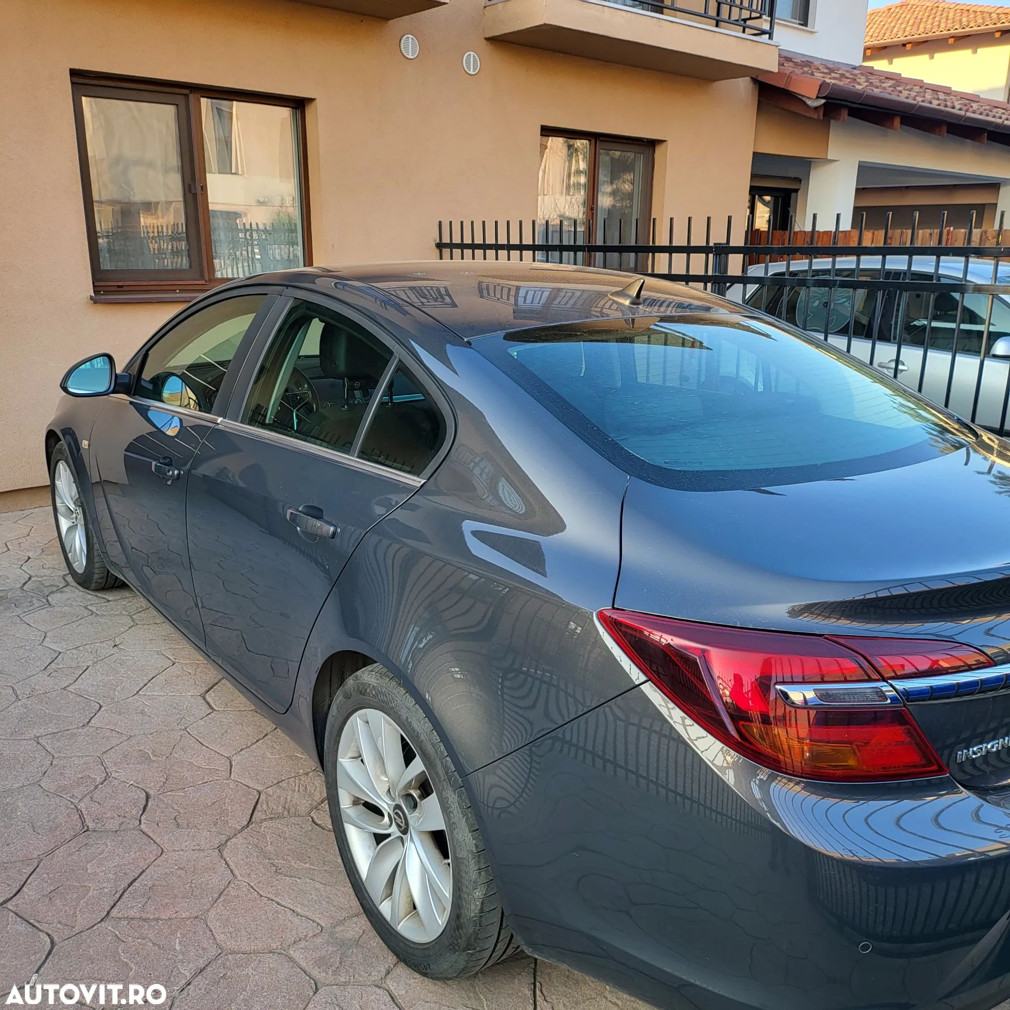 Opel Insignia 2.0 CDTI ECOTEC Start/Stop Edition - 1