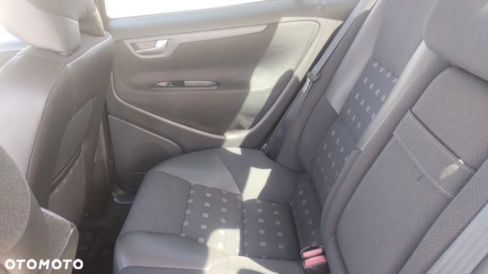 Volvo S60 - 17
