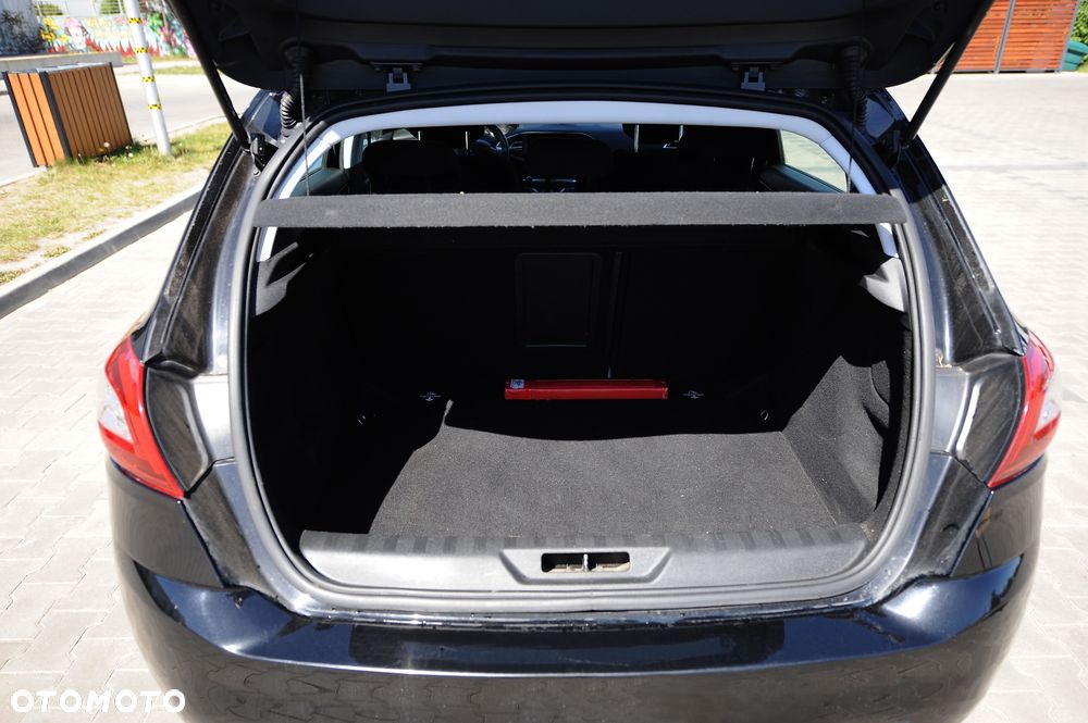 Peugeot 308 BlueHDi 150 Automatik Stop & Start Allure - 10