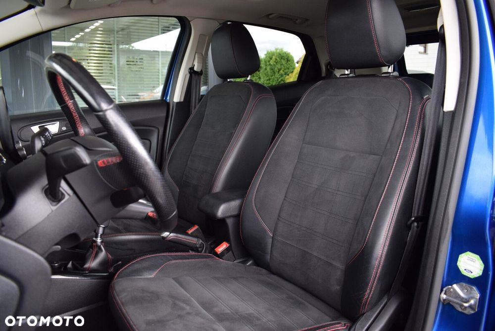 Ford EcoSport - 12