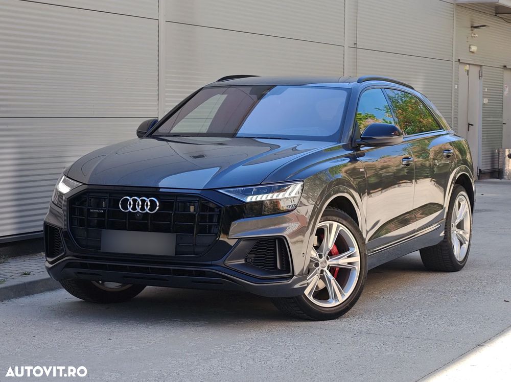 Audi Q8 - 1
