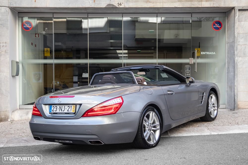Mercedes-Benz SL 350 Standard - 30