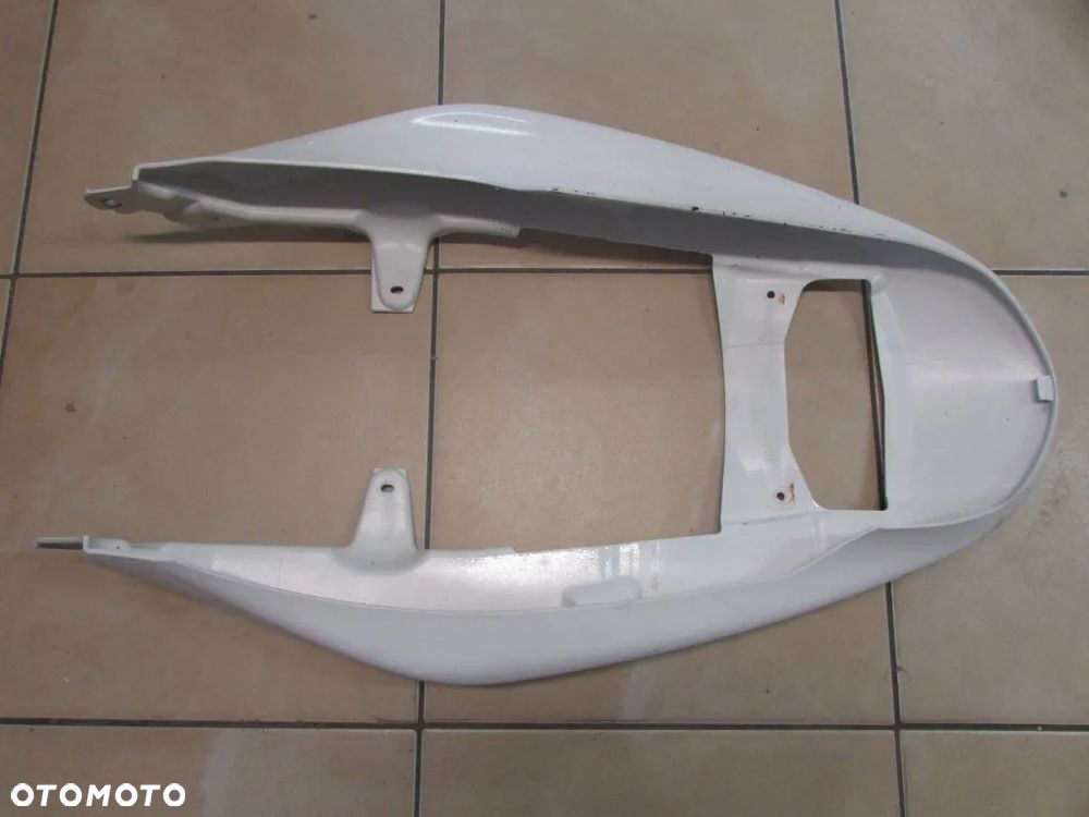 Triumph Tiger 1050 06-12 ogon zadupek owiewka tył - 2