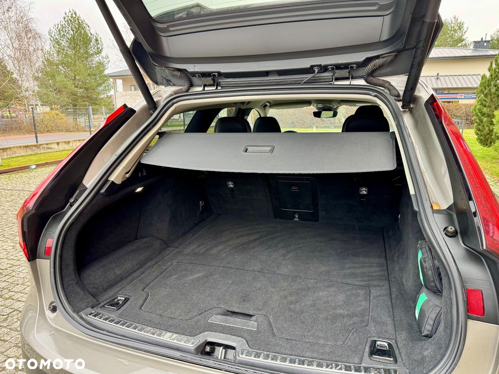 Volvo V90 Cross Country D5 SCR AWD Pro - 8