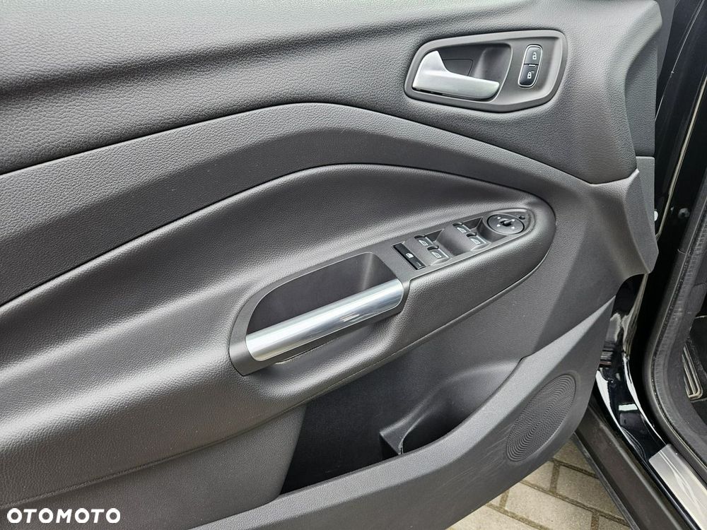 Ford Kuga 2.0 TDCi AWD Titanium - 22