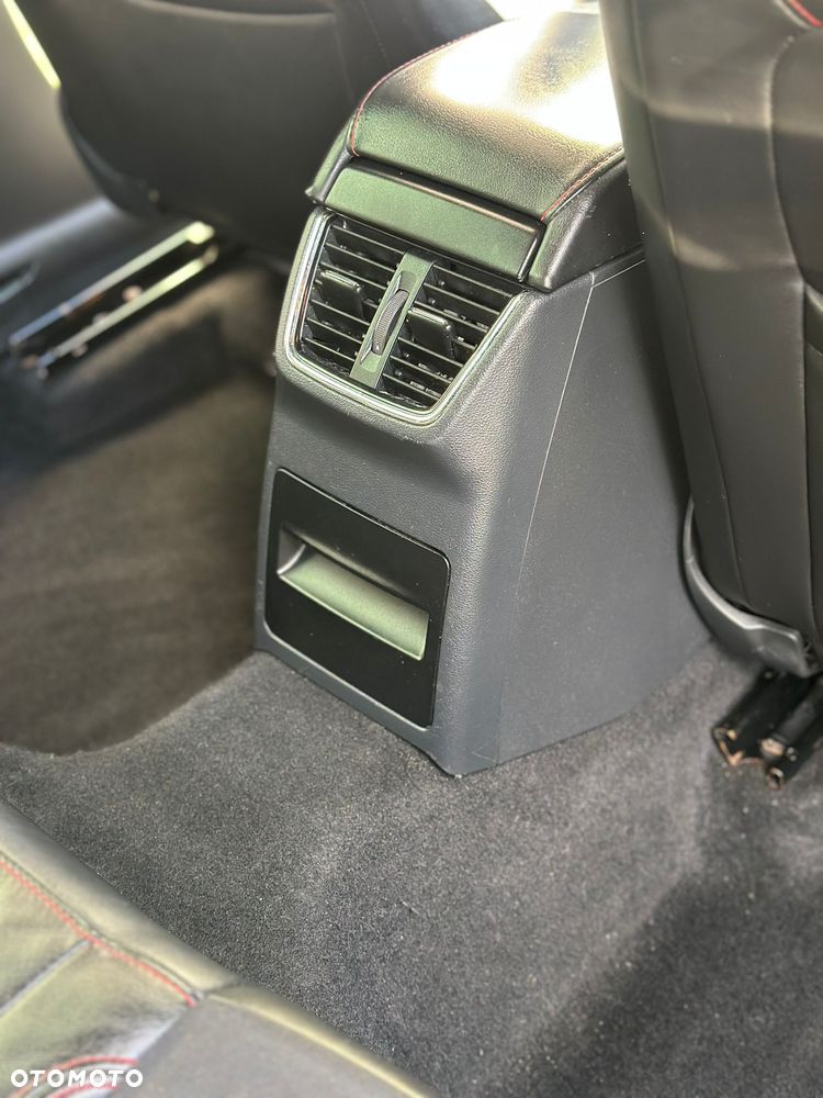 Skoda Octavia 2.0 TDI RS DSG - 20