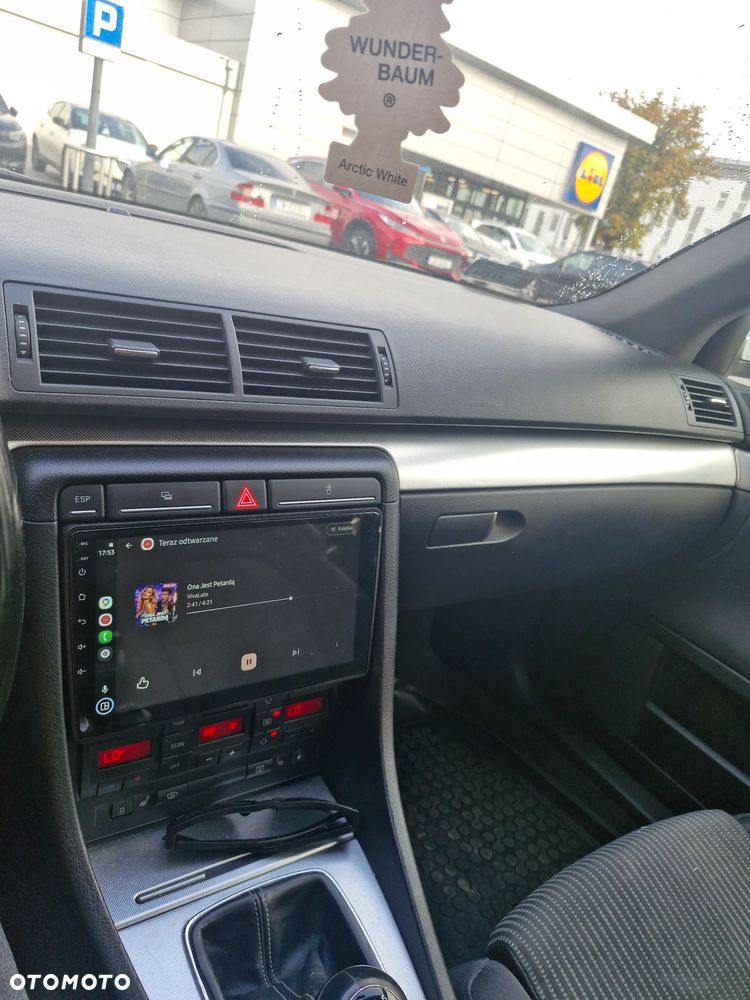 Audi A4 Avant - 9
