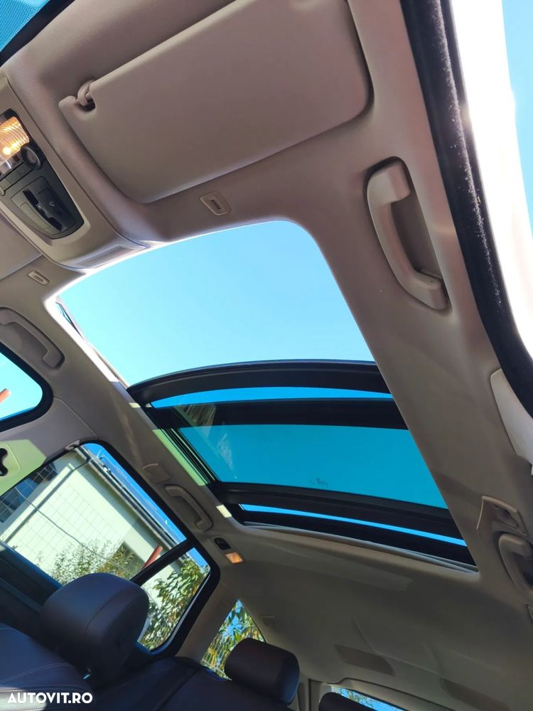 BMW Seria 5 525d xDrive Touring Sport-Aut. Luxury Line - 10