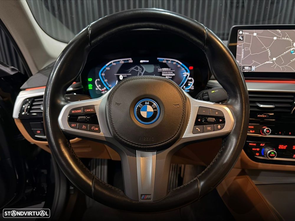 BMW 520 e Line Luxury - 19