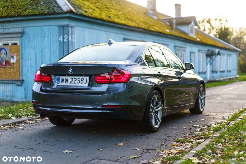 BMW Seria 3 320i - 18