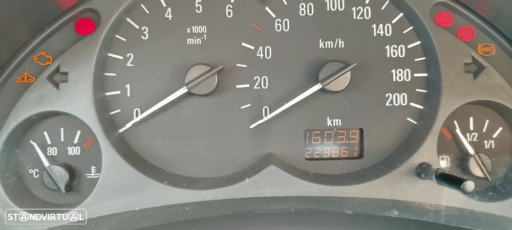 Opel Corsa 1.3 CDTi Silver - 10