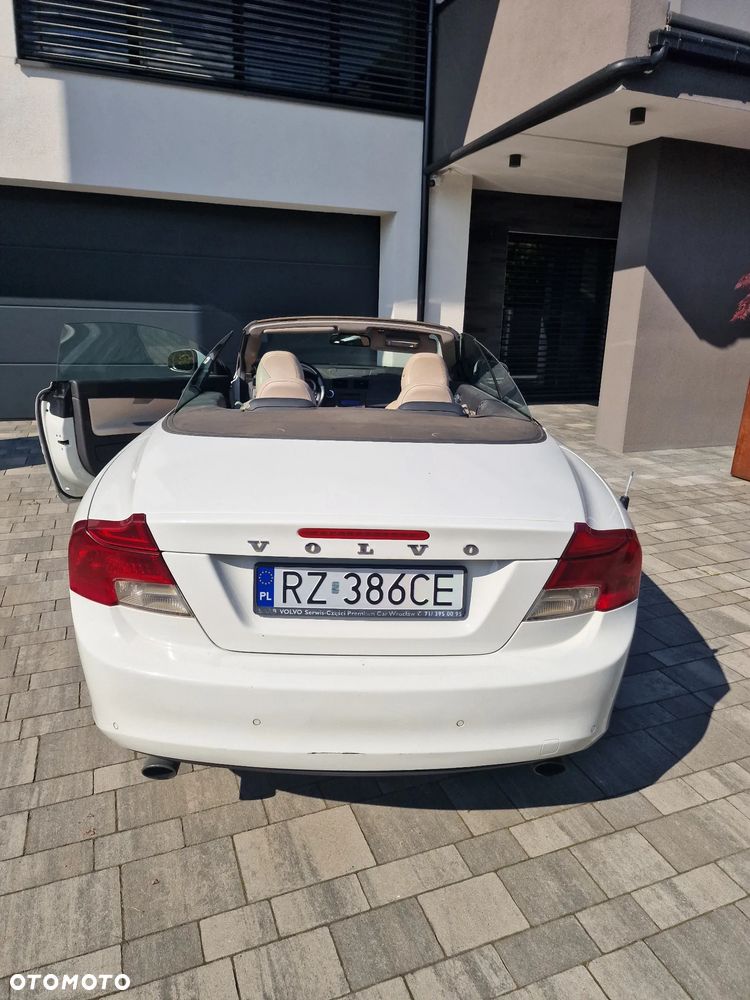 Volvo C70 - 12