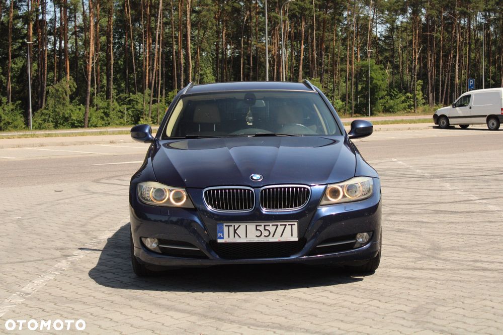BMW Seria 3 325i xDrive Edition Exclusive - 16