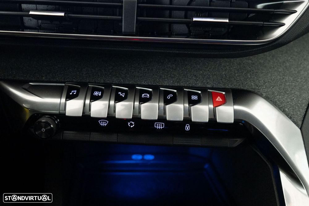 Peugeot 3008 1.2 PureTech Allure - 23