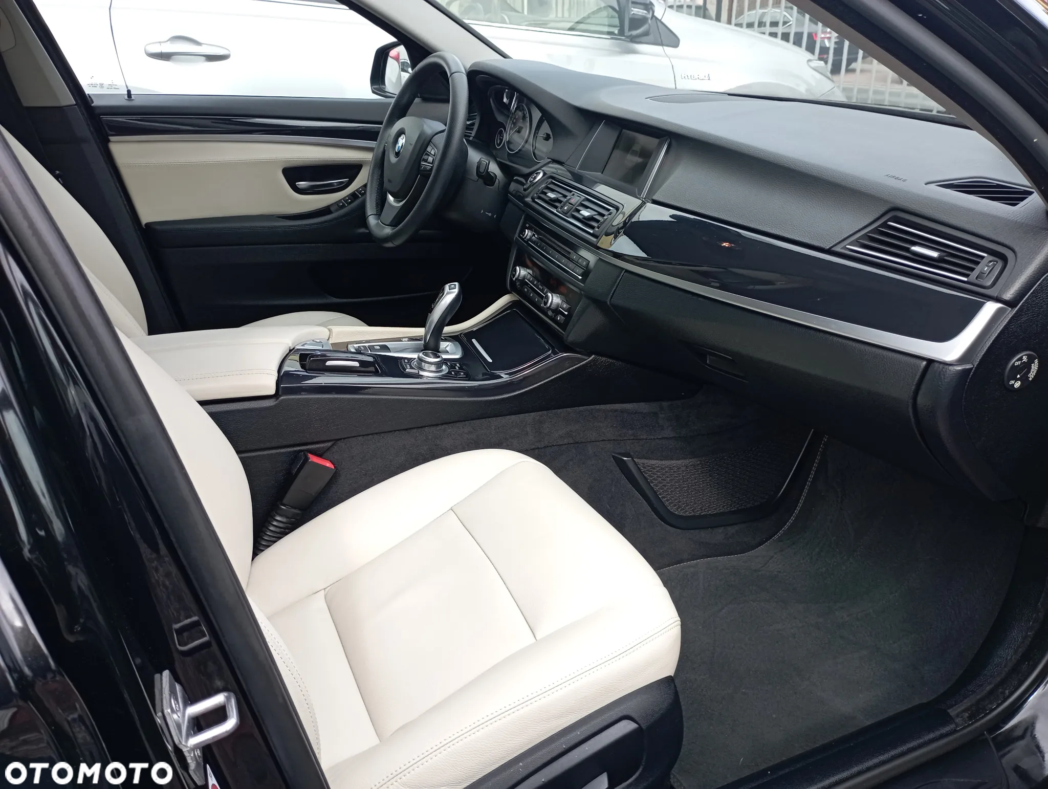 BMW Seria 5 520d - 9